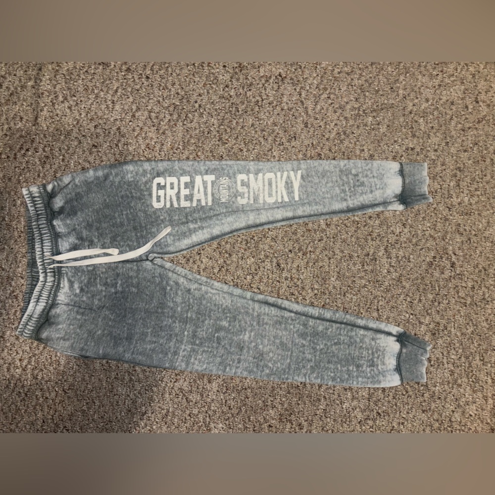 grey/teal sweatpants